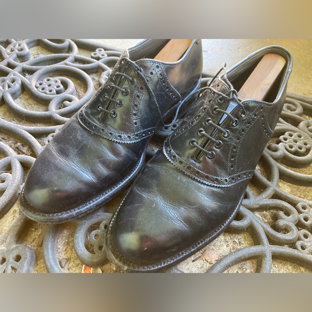 Footjoy classics leather saddle shoes 8.5E with shoe trees